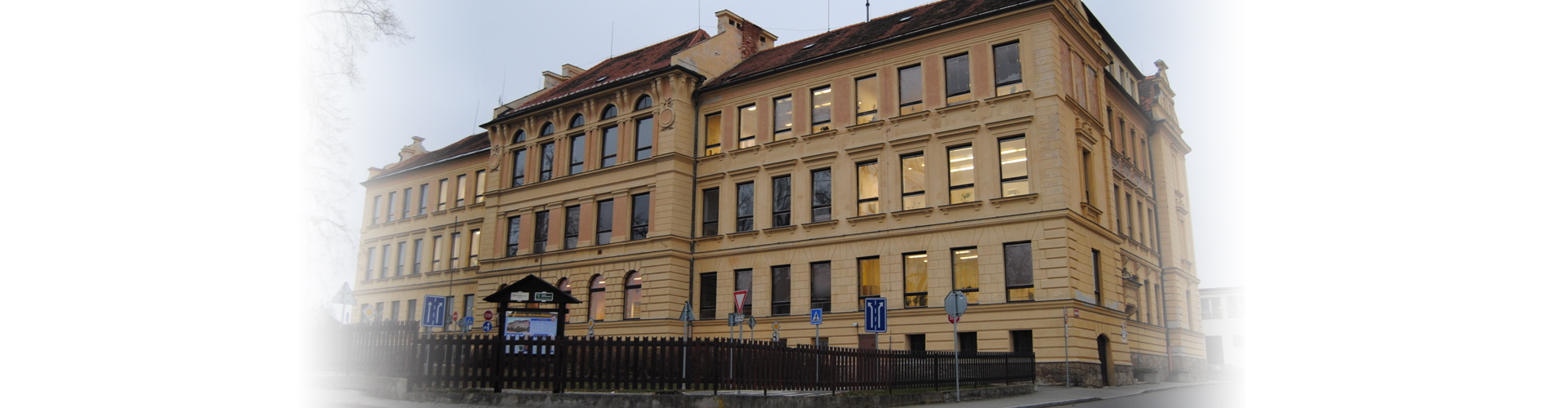 škola